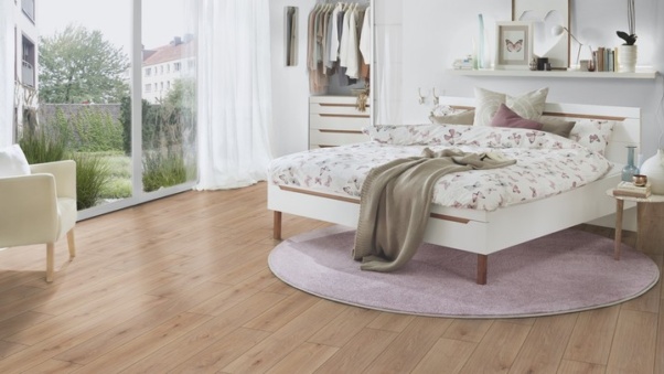 Laminado Variostep  Native Oak 4274  marca Kronospan (PL-64) - Imagen 4